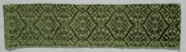 Velvet Fragment, 1700. Italy, early 18th Century. Velvet; overall: 57 x 14 cm (22 7/16 x 5 1/2 in.)