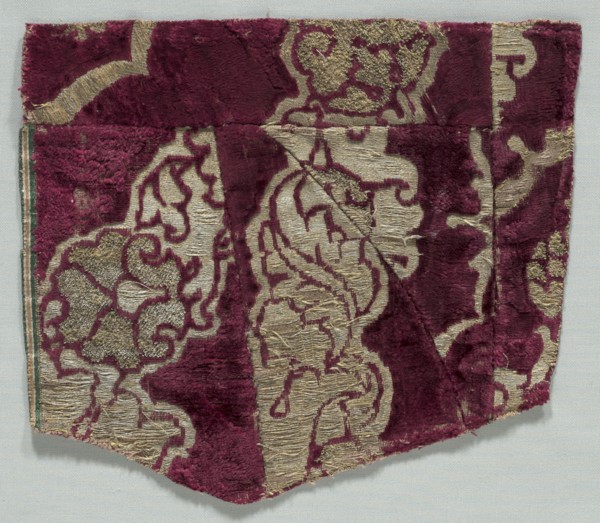 Velvet Fragment, 1400s. Italy, 15th century. Velvet (cut, voided, and brocaded); overall: 23.9 x 27