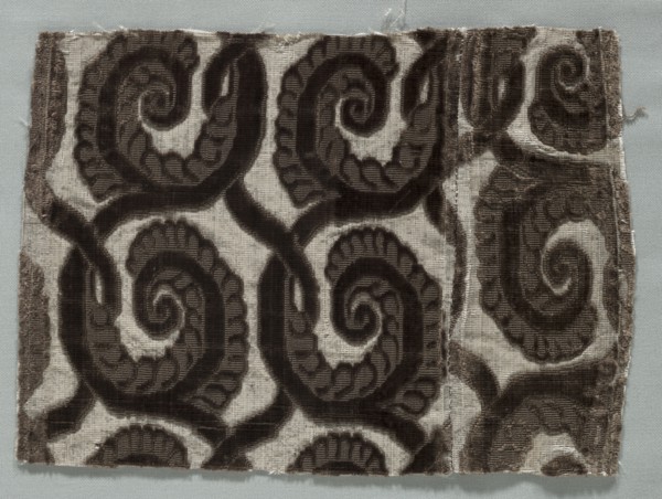 Velvet Fragment, 1600s. Italy, 17th century. Velvet; overall: 19 x 26 cm (7 1/2 x 10 1/4 in.).