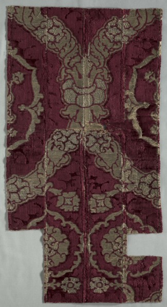 Velvet Fragment, 1400s. Italy, 15th century. Velvet (cut and brocaded); silk and metal; overall: 72