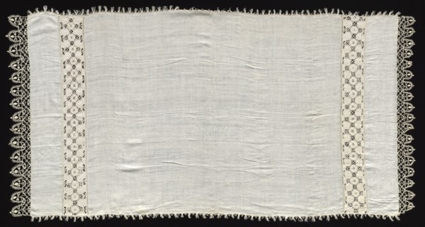 Needlepoint (Cutwork) and Bobbin Lace Cloth, 16th century. Italy, Genoa, 16th century. Lace,