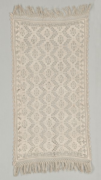 Needlepoint (Cutwork) and Bobbin Lace Table Cover, 16th-17th century. Italy, 16th-17th century.