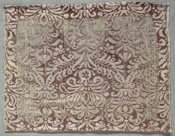 Textile Fragment, 1500s. Italy, 16th century. Damask, silk; overall: 38.5 x 48.4 cm (15 3/16 x 19