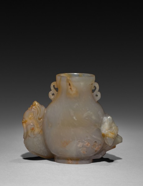Vase, 1644-1912. China, Qing dynasty (1644-1911). Glass; overall: 10.2 cm (4 in.).