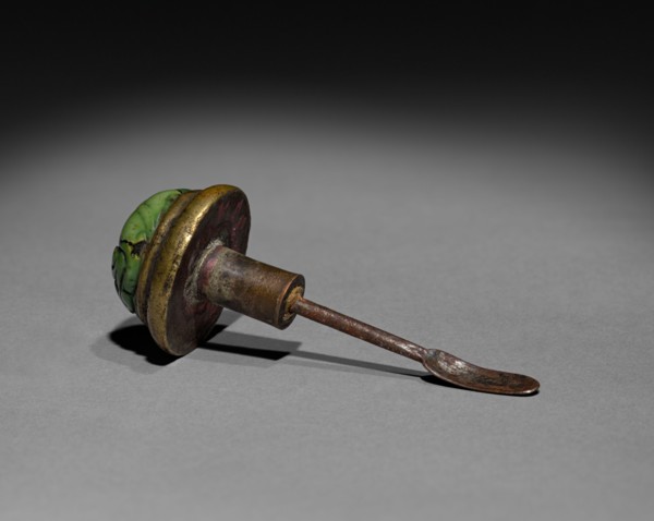 Snuff Bottle (stopper), 1644-1912. China, Qing dynasty (1644-1911). Glass; overall: 8.6 cm (3 3/8