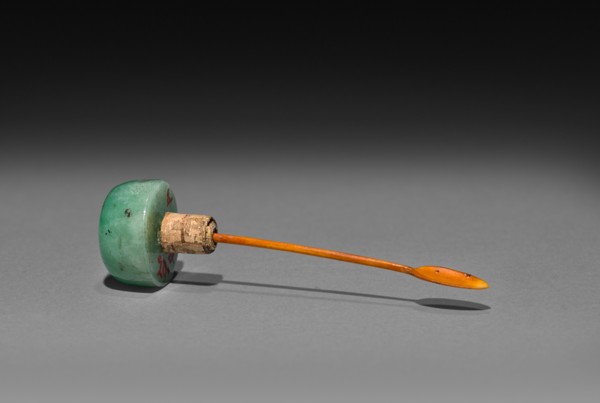 Snuff Bottle (stopper), 1644-1912. China, Qing dynasty (1644-1911). Glass; overall: 8 cm (3 1/8 in