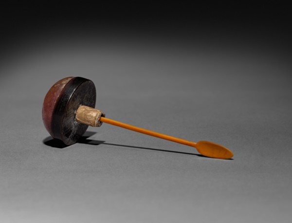 Snuff Bottle (stopper), 1644-1912. China, Qing dynasty (1644-1911). Glass; overall: 7.7 cm (3 1/16