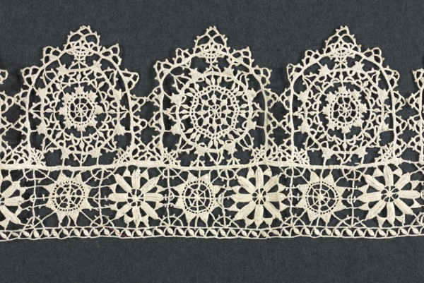 Needlepoint (Reticella) Lace Insertion and Edging, second half of 16th century. Italy, Genoa,