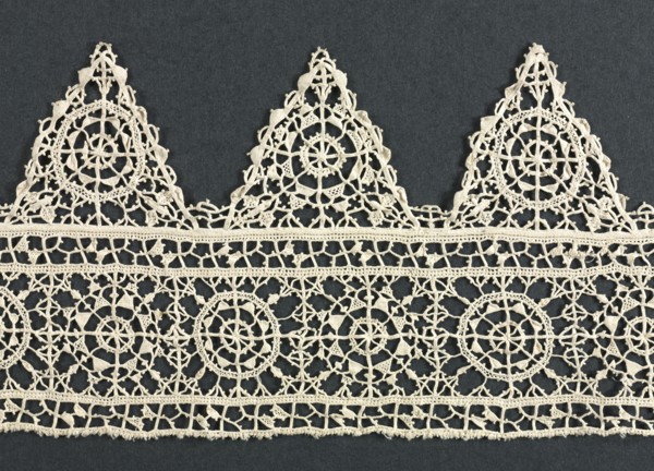 Needlepoint (Reticella) Lace Insertion and Edging, 16th century. Italy, 16th century. Lace,