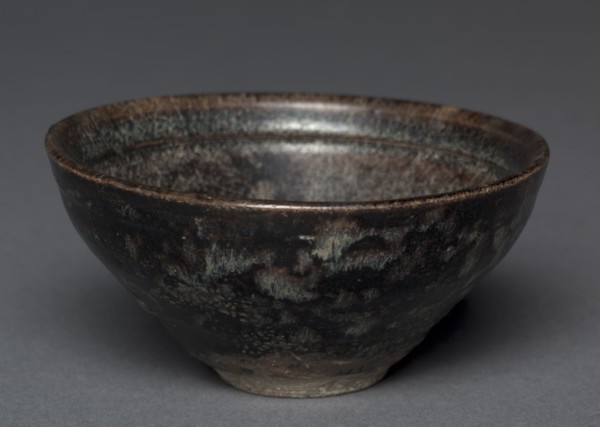 Tea Bowl:  Jizhou Ware, 1127-1279. China, Jiangxi province, Southern Song dynasty (1127-1279). Buff