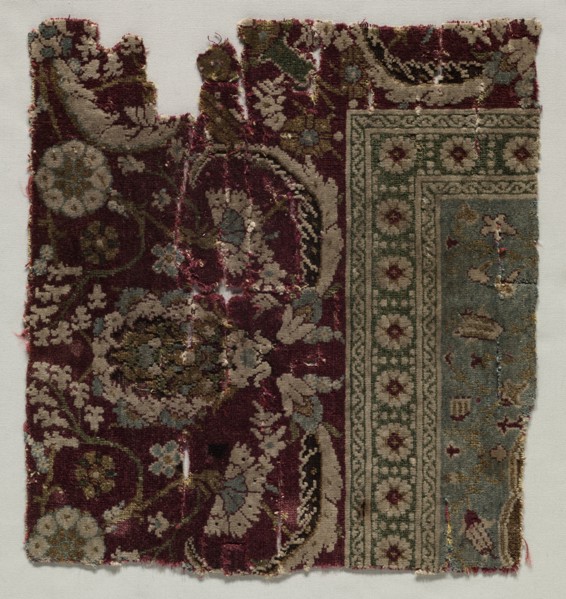Fragment of a Carpet, 16th century (?). Turkey, Bursa or Istanbul, 16th century (?). Senna knot: