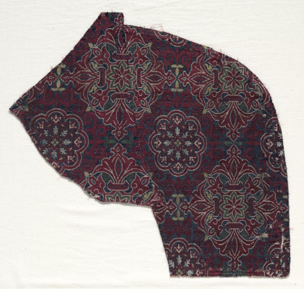 Lampas fragment with foliate medallions, 1300-1499. Spain, Granada, Nasrid period. Lampas: silk;