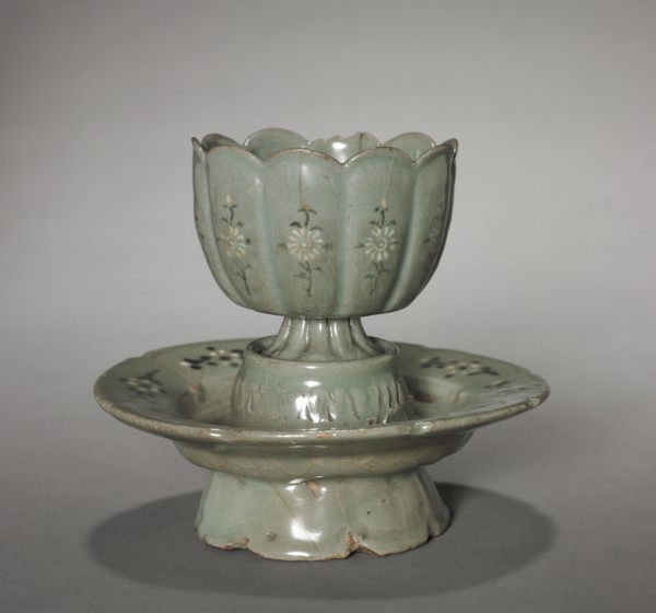 Floral-shaped Cup and Saucer with Inlaid Chrysanthemum Design, 1100s. Korea, Goryeo period