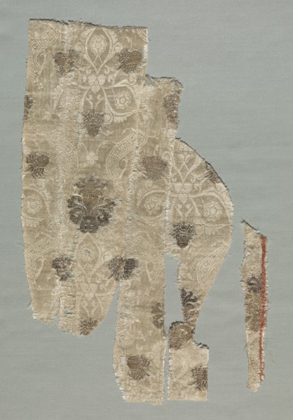 Silk Fragment, 1350-1399. Italy, second half of 14th century. Lampas weave, brocaded; silk and