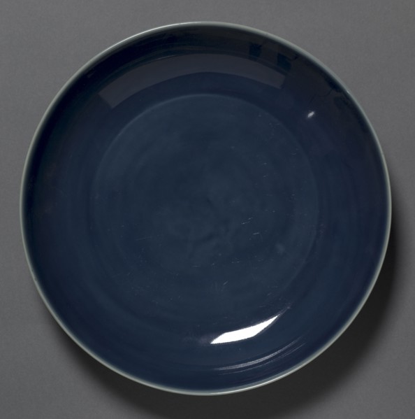 Dish, 1573-1619. China, Jiangxi province, Jingdezhen kilns, Ming dynasty (1368-1644), Wanli mark