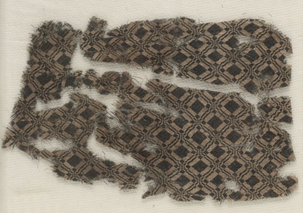 Silk Fragment, 1300s. Egypt, Mamluke period, 14th century. Tabby weave; silk; overall: 9 x 17.2 cm