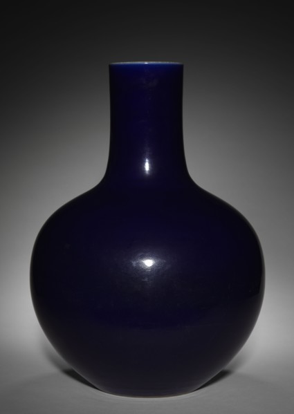 Blue Bottle Vase, 1736-1795. China, Qing dynasty (1644-1911), Qianlong mark and reign (1735-1795).