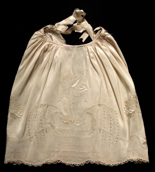 Embroidered Taffeta Apron, 1700s. England, 18th century. Embroidery, silk; overall: 42.6 x 102.2 cm