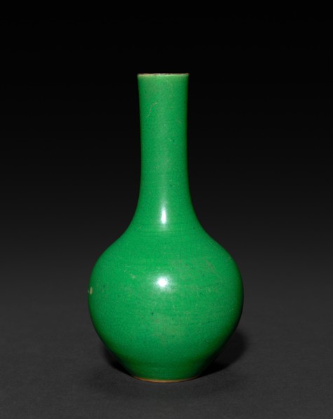 Bottle-Shaped Vase, 1736-1795. China, Qing dynasty (1644-1912), Qianlong reign (1735-1795).
