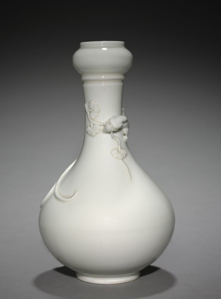 Bottle-shaped Vase, 1662-1722. China, Qing dynasty (1644-1912), Kangxi reign (1661-1722).