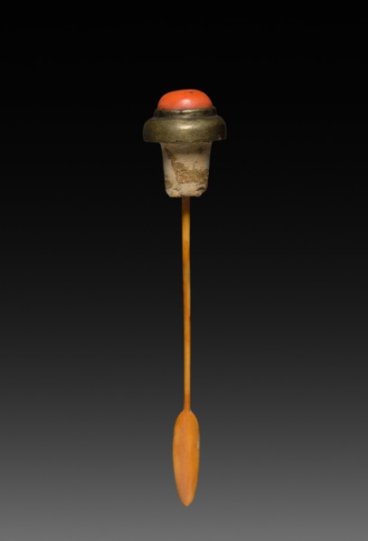 Snuff Bottle with Stopper (stopper), 1723-1735. China, Jiangxi province, Jingdezhen kilns, Qing