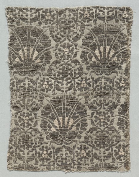 Silk Fragment, 1350-1399. Italy, second half of 14th century. Lampas weave, silk and gold thread;