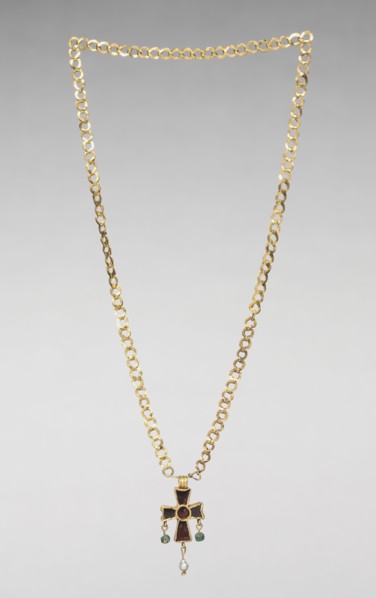Chain with Pendant Cross, 500s. Byzantium, early Byzantine period, 6th century. Gold, glass, pearl,