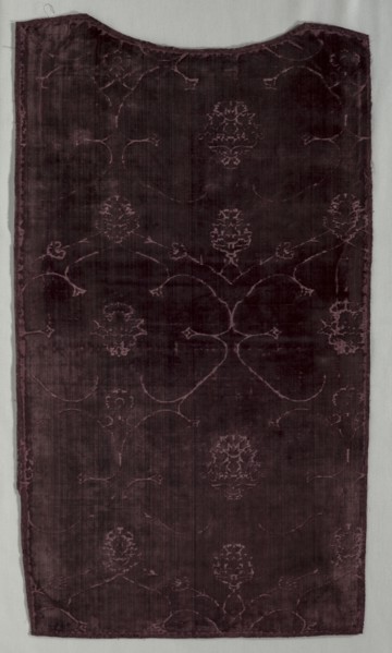Velvet with Pomegranate Pattern, 1400s. Italy, 15th century. Velvet weave (cut and voided): silk