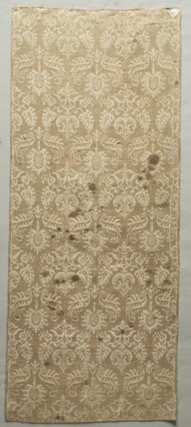 Silk and Linen Fragment, 17th century. Spain, 17th century. Fancy satin (damask): silk and linen;