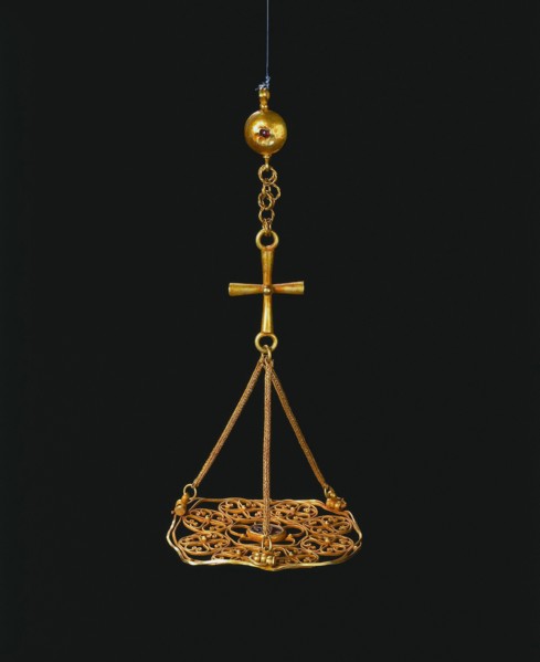 Votive Polycandelon (Lamp Holder), 500s. Byzantium, Byzantine period, 6th century. Gold; overall: