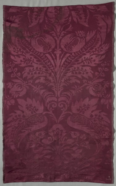 Length of Silk Damask, late 1600s. Italy, late 17th century. Damask, silk; average: 87.4 x 52.4 cm