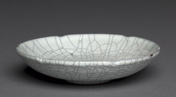 Flat Dish: Guan ware, 960-1279. China, Song dynasty (960-1279). Glazed reddish-brown stoneware;
