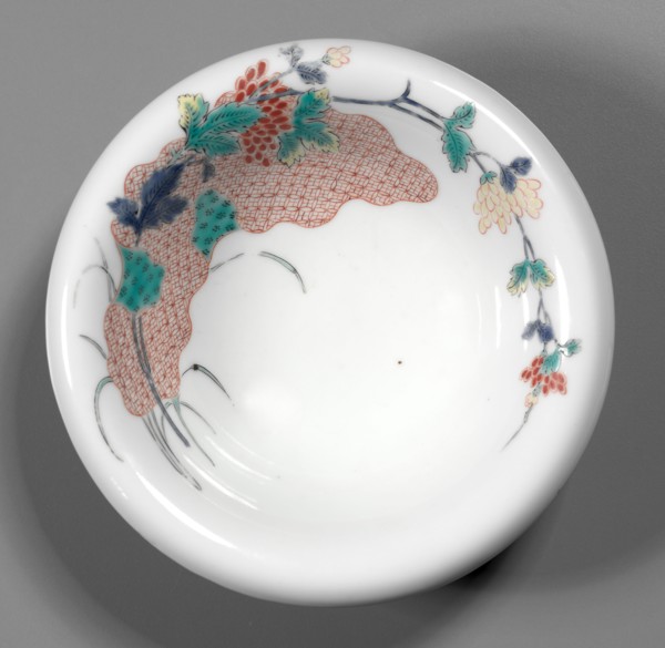 Pair of Bowls with Flowers and Branches: Kakiemon Ware, early 18th century. Japan, Edo Period