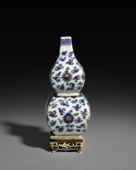 Square Double-Gourd Vase with Floral Scrolls, 1521-1566. China, Jiangxi province, Jingdezhen kilns,
