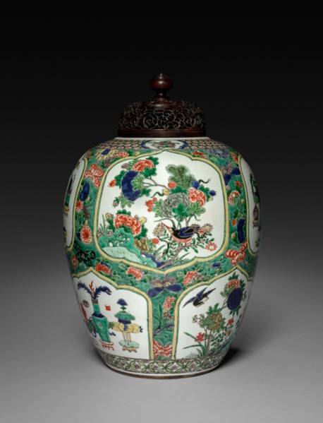 Vase, 1622-1722. China, Qing dynasty (1644-1911), Kangxi reign (1661-1722). Porcelain with