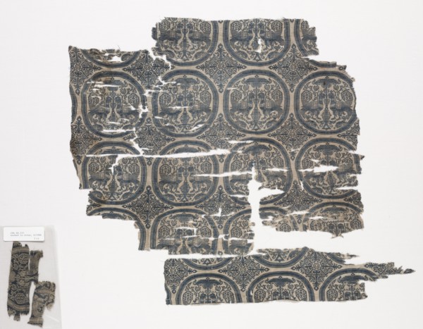 Fragment, mid 900s to mid 1000s. Iran, Buyid period, mid-10th to mid-11th century. Compound tabby;