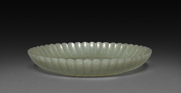 Plate in the Form of a Chrysanthemum, 1700s-1800s. China, Qing dynasty (1644-1911). Jade; diameter: