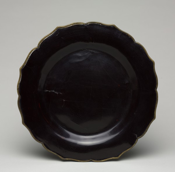 Foliate Dish, 1200s-1300s. China, Southern Song Dynasty (1127-1279) - Yuan Dynasty (1271-1368).