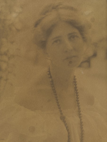 Portrait of Julia Hall McCune (1882-1971), c. 1898. Ema Spencer (American, 1857-1941). Platinum
