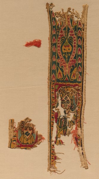 Fragment of a Clavus, 700s - 800s. Egypt, Abbasid period, 8th - 9th century. Tapestry inwoven in