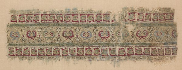 Fragment of Tiraz-Style Textile, 1100s. Egypt, Fatimid period, 12th century. Tabby ground with