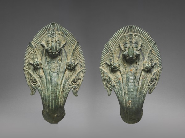 Naga Finial, 1100s. Cambodia, Angkor Wat Period, 12th century. Bronze; overall: 29.2 x 15.2 x 15.2