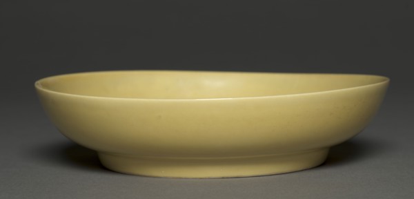 Dish, 1465-1487. China, Jiangxi province, Jingdezhen, Ming dynasty (1368-1644), Chenghua mark and