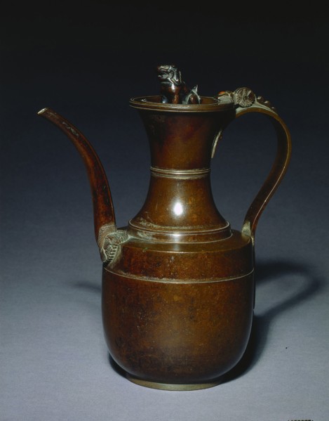 Ewer (Shigigata Suibyo), 1185-1333. Japan, Kamakura Period (1185-1333). Bronze; overall: 27 x 22 cm
