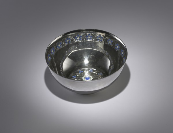 Bowl, c. 1903. Mary Catherine Knight (American, 1876-aft 1940). Silver and enamel; overall: 4.9 x