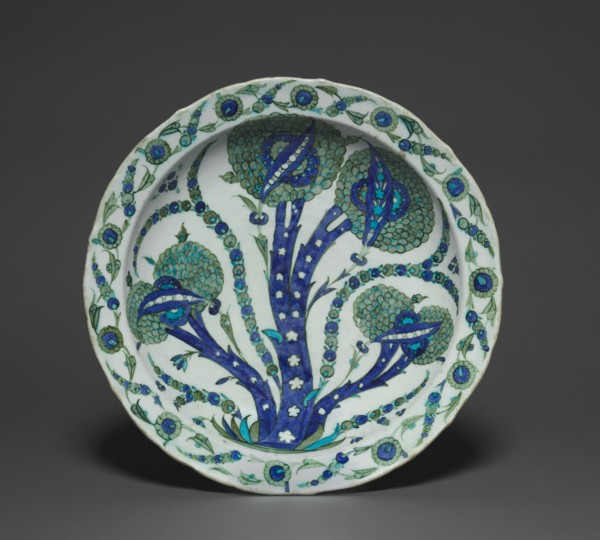 Large Dish with Artichokes, c. 1535-1540. Turkey, Iznik, Ottoman Period, 16th Century. Fritware