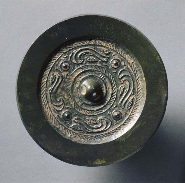 Mirror with Four Nipples, Quasi-Dragons, and Birds, late 3rd Century BC - early 1st Century. China,