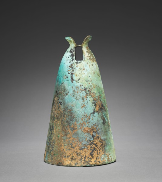 Bell with Diamond-Shaped Insignia, 300s-100s BC. China, along the southern borders, Eastern Zhou