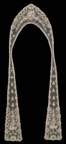 Fichu, c. 1875-1880. France or Belgium, 19th century. Composite lace. Machine-made netting