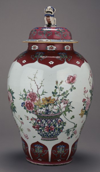 Lidded Vase; Yongzheng, China; about 1730; Hard-paste porcelain, enameled decoration; 62.9 x 33 cm, 24 3,4 x 13 in